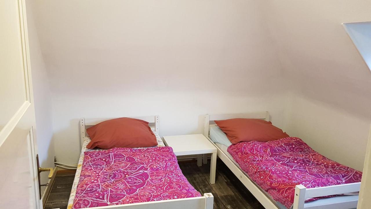 Handwerker Unterkunft Monteurzimmer Mit Gemeinschaftsbad In Brebach Saarbrücken Esterno foto